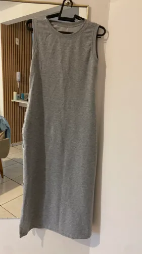 Vestido mid moletinho tamanho único 