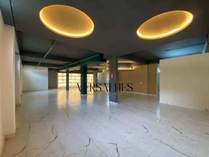 Loja para alugar com 02 banheiros, cozinha, 400 m² - Bairro Castelo