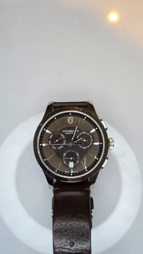 Relógio Victorinox Swiss Army Alliance Chrono Marrom 241749 Quartz