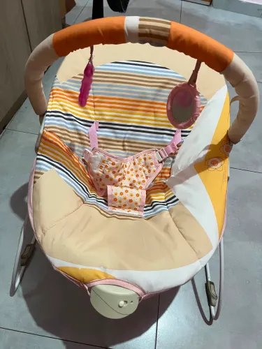 Cadeirinha de balanço pra bebê que vibra