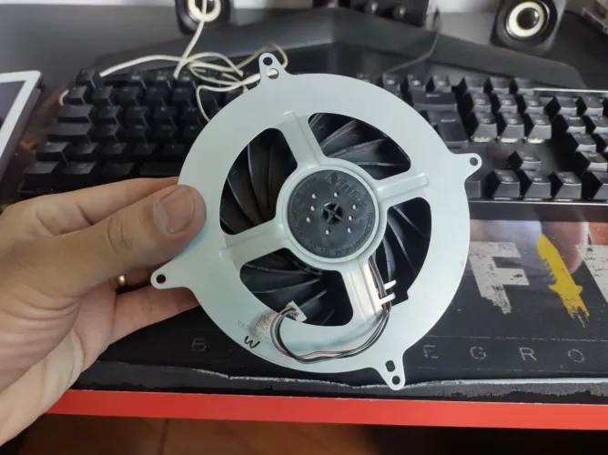 Cooler Original do PlayStation 5 Nidec 17 hastes pás