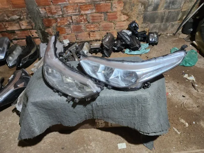 Faroia cromados Yaris 17/21 ORIGINAL 