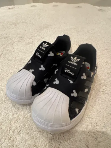 Tênis Adidas Superstar Mickey Tamanho 21