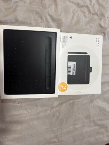 Mesa digitalizadora Wacom intuos.