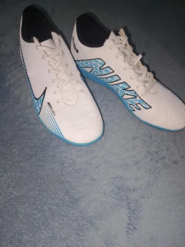 Sapato semi novo