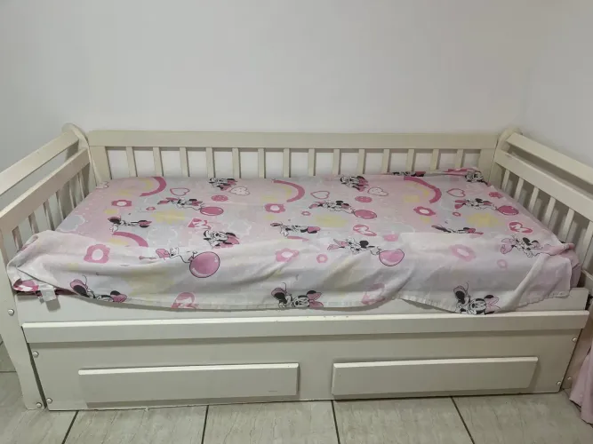 Cama infantil ( colchão não incluso)