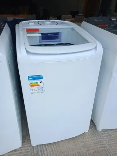 MÁQUINA DE LAVAR-ROUPA ELETROLUX 11KG 220W