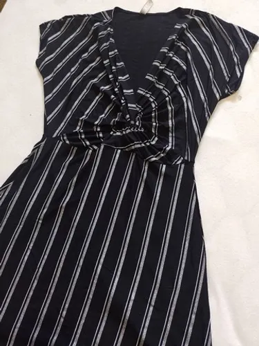 vestido listrado - tamanho p - novo