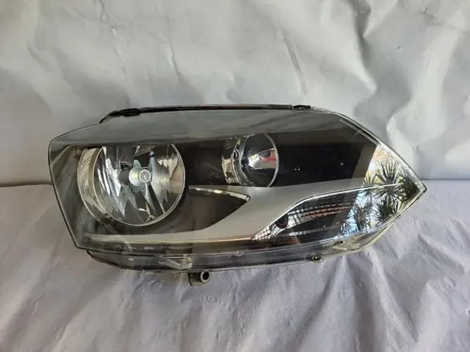 Farol LD Volkswagen Fox 2010/2014 Original 