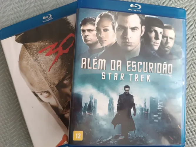 2 Blu-Ray filmes: 300 e Star Trek Além da Escuridão 