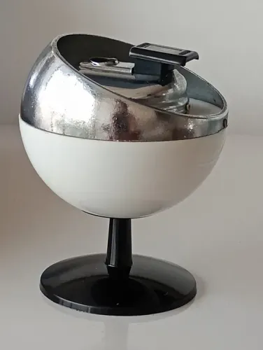 Raro Isqueiro de Mesa Vintage  Moderno