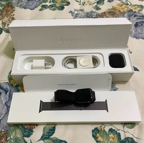 Apple Watch Series 4 - Na Caixa