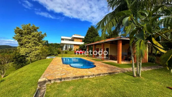 Casa à venda, 534 m² por R$ 1.840.000,00 - Condomínio Residencial Granja Virginia - Guarar