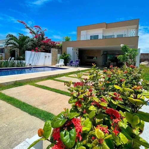 Casa em Condomínio Fechado com 5 suítes em Paripueira - 285m²