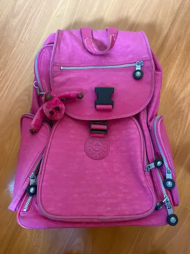 Mochila Kipling Original Rosa com Rodinhas e Alça retrátil