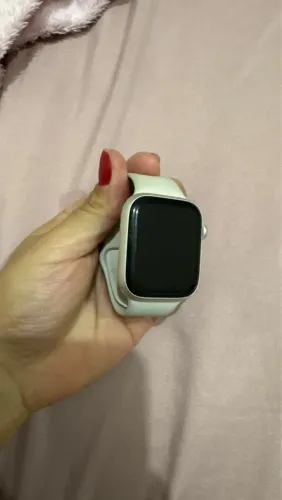 Apple Watch - dourado- 45mm. GPS & Celular acompanha pulseira e caixa
