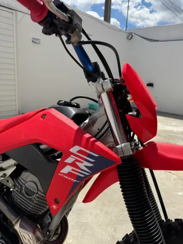 CRF 250 / 2022 EXTRAA / plotagem da Detone