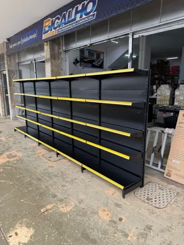Gôndolas para supermercado