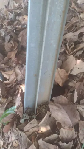 Materiais para gesso, chapas de aço galvanizado nunca usados em perfeito estado 