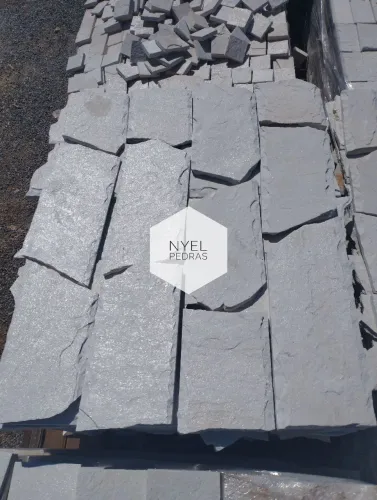 Pedra quartizo branco 25 diverso