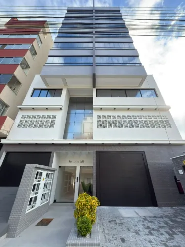 Apartamento em Laguna, Mar Grosso, 3 Quartos, Novo. Prox. Kalzone.