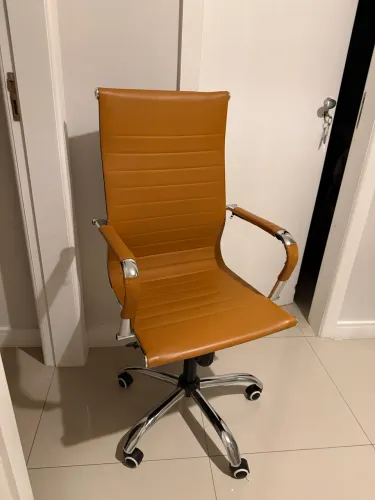 Cadeira escritório presidente caramelo 