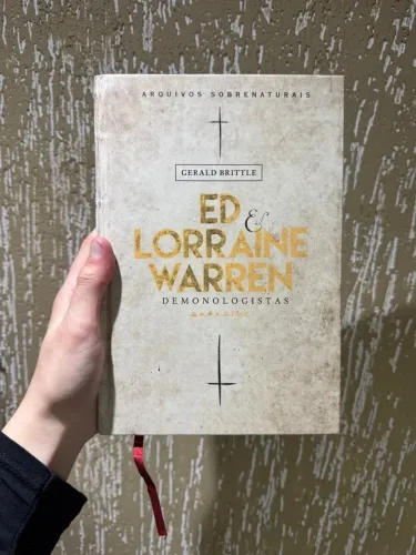 Ed & Lorraine Warren - Demonologistas
