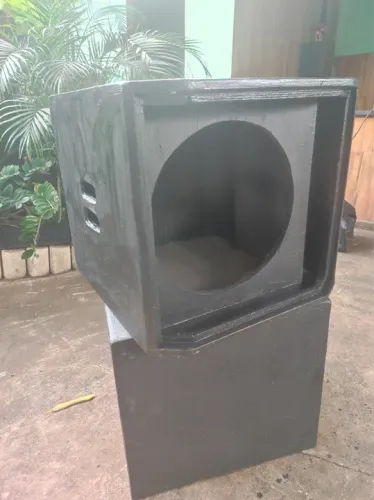 Caixa de Som Subwoofer 18 Polegadas