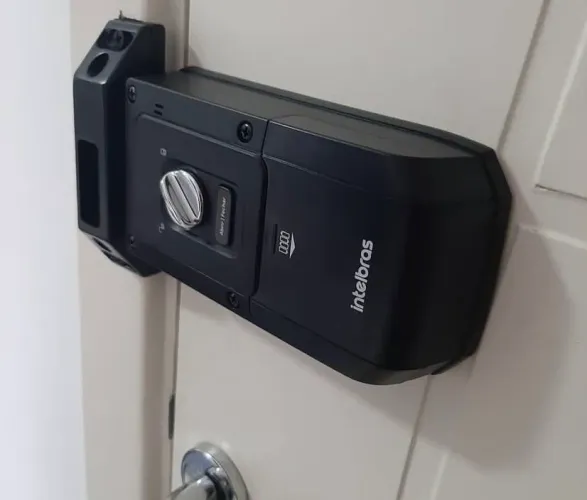 Fechadura Digital Intelbras a partir de R$699,99 instalada em 10x sem juros