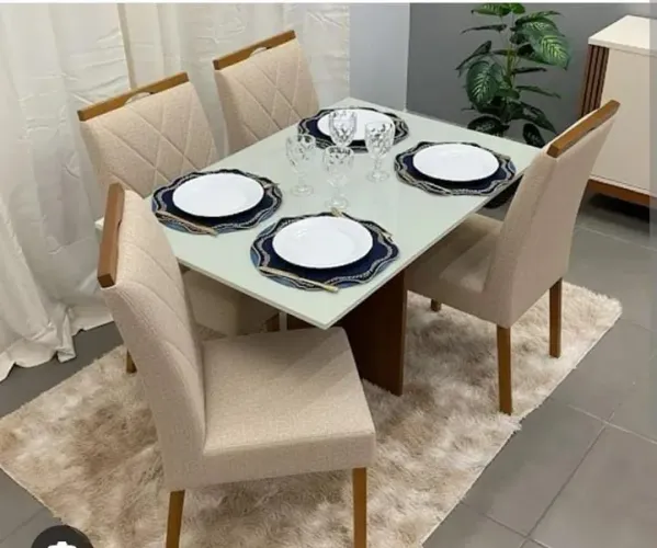 Mesa tampo com vidro e cadeiras em madeira maciça!! Mega promoção