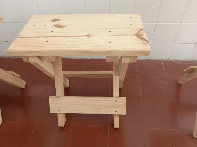 Banco em madeira - dobrável 