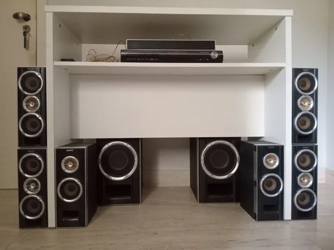 SONY Home Theater DAV-DZ7T