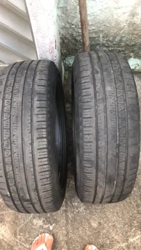 peneu pra jeep aro 215;60.17