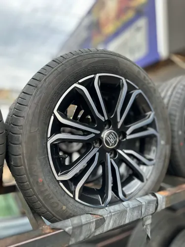 Rodas Fiat aro 15 novas! Com pneu 