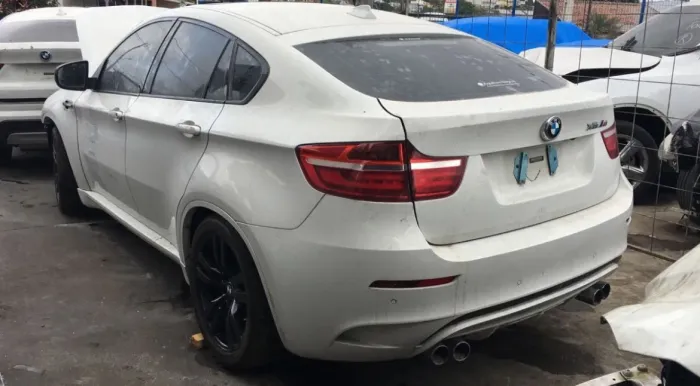 Peças Bmw X6 3.0 2013 Parachoque Lanterna Porta Motor Câmbio Alternador Radiador Sucata