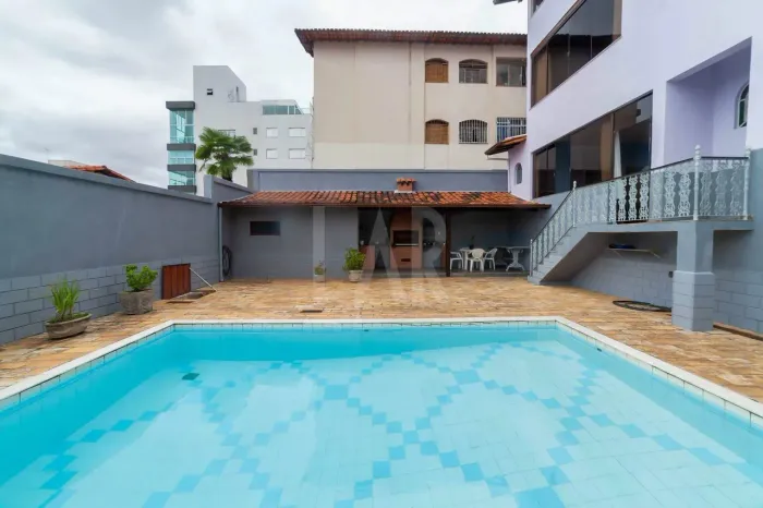 Casa à venda, 4 quartos, 3 suítes, 4 vagas, Santa Rosa - Belo Horizonte/MG
