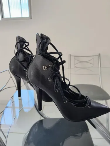 Sapato Carmen steffens,novo nunca usado ,n 35 ,frete por conta do comprador