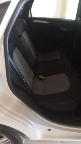 Fiat Linea Essence Dualogic 1.8 Flex 16V 4P 2015