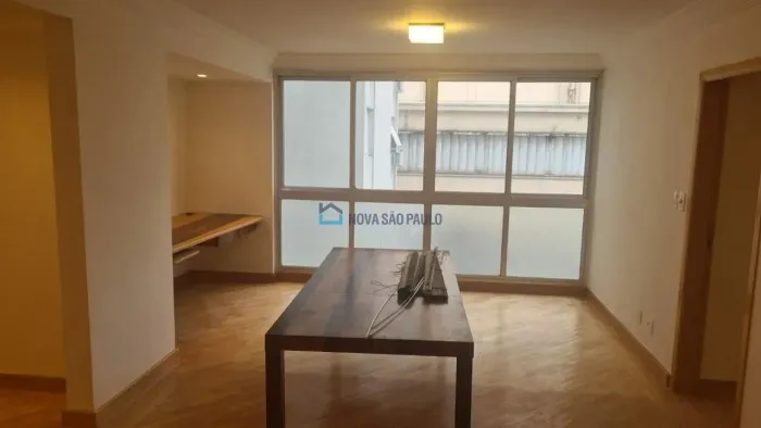 Apartamento com 2 Quartos e 2 banheiros para locação! Com 102 m² área útil! Consolação.
