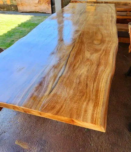 Mesa em madeira maciça de sucupira 2.5mts