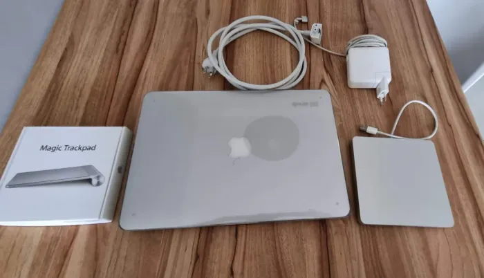 MacBook Pro 13 retina 2014 com trackpad