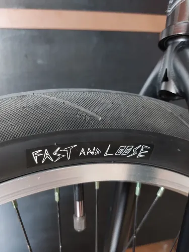 Par pneu Cult Fast and Loose