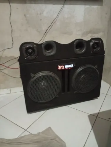 Vendo caixa de som automotivo