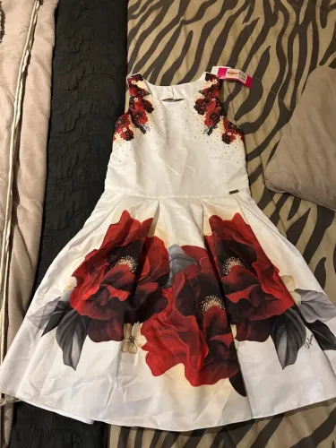 Vestido Infantil Floral Elegante