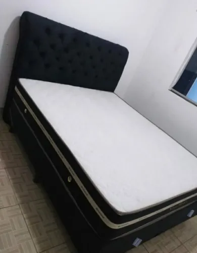 Cama casal colchão semi ortopédico com cabeceira 
