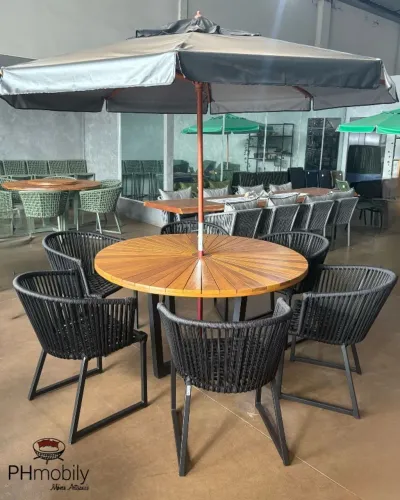 JOGO DE MESA PARA AREA EXTERNA COM 06 CADEIRAS DE ALUMÍNIO E UM OMBRELONE DE 2,40MT