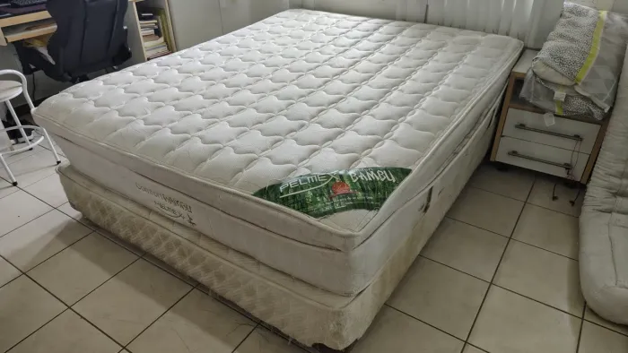 Cama casal box com colchão de mola com pillow top king size