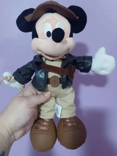 Boneco de Pelúcia Mickey Mouse Indiana Jones