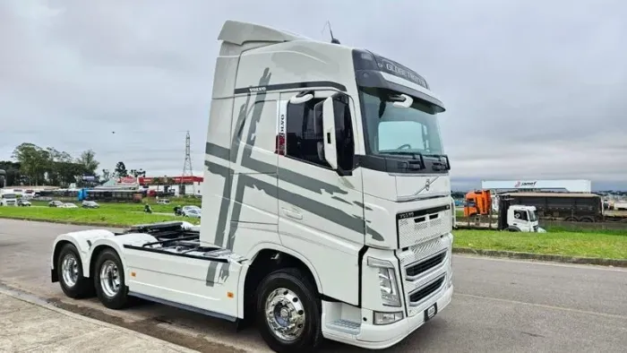 Plano Ouro de Manutenção - Volvo FH 460 6x2 Globetrotter Ano 20 Aut único dono