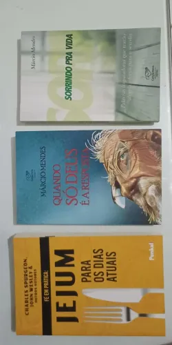 Livros Cristãos: Sorrindo Pra Vida, Quando Só Deus e Jejum